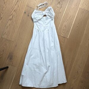 Sndy’s white halter midi dress size s